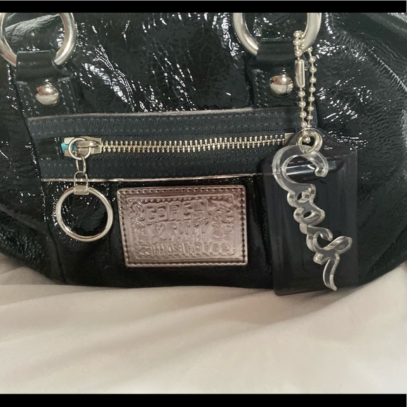 Coach Poppy Black Patent Leather Bag! - Picture 14 of 16